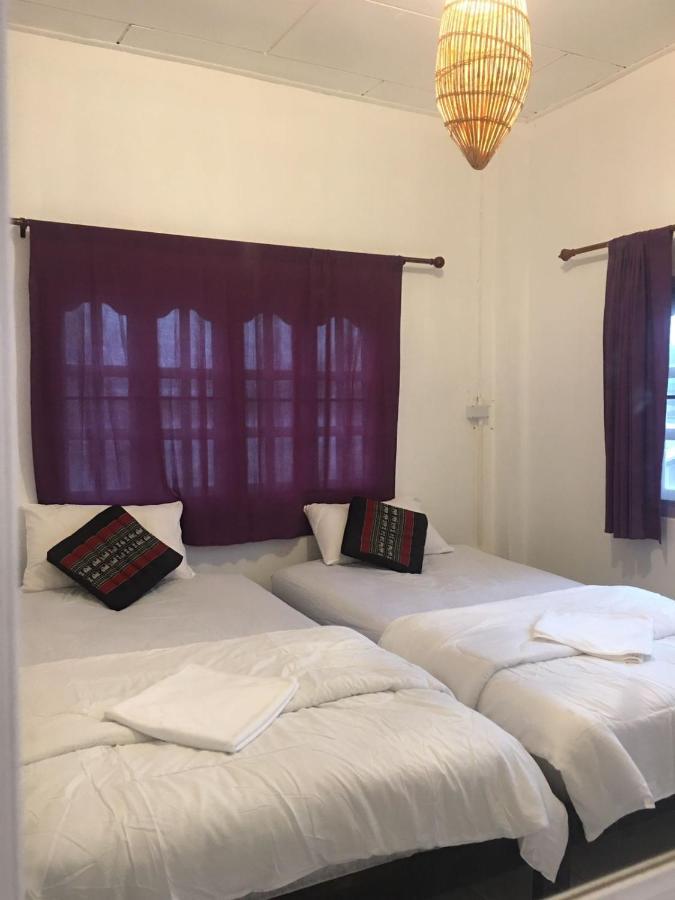 Bamboo Hostel Thakhek Buitenkant foto